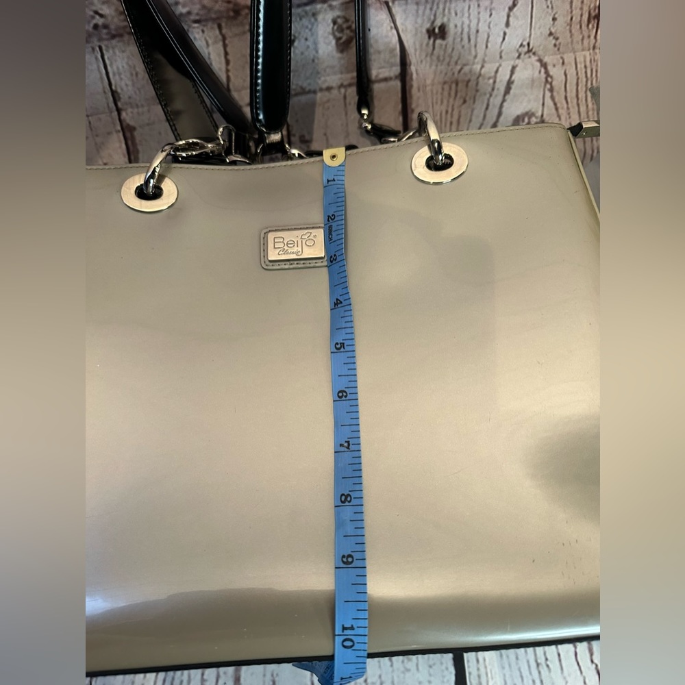Biejo Classic  Elegant Metallic Taupe and Black Shoulder Tote Bag - Picture 11 of 14